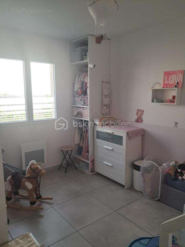 Villa neuve de plain pied avec 3 chambres située dans une impasse sur un terrain clôturé et arboré - photo 12