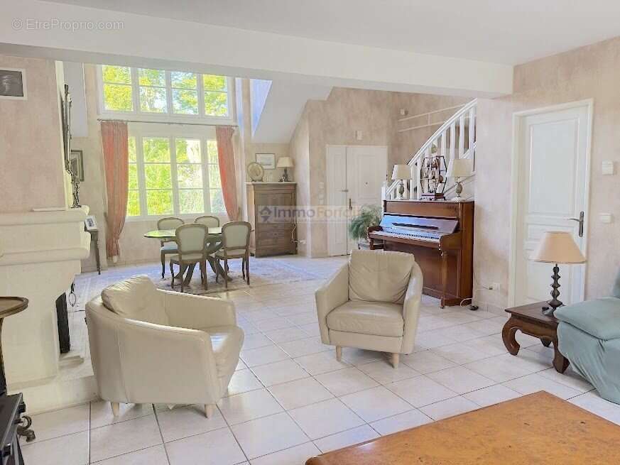 Maison à LE PLESSIS-TREVISE