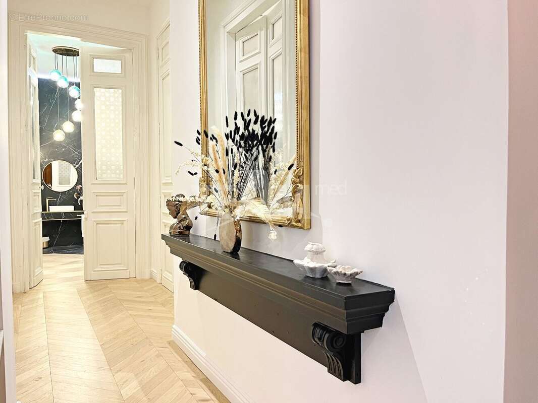 Appartement Haussmannien rénové d'exception - photo 22