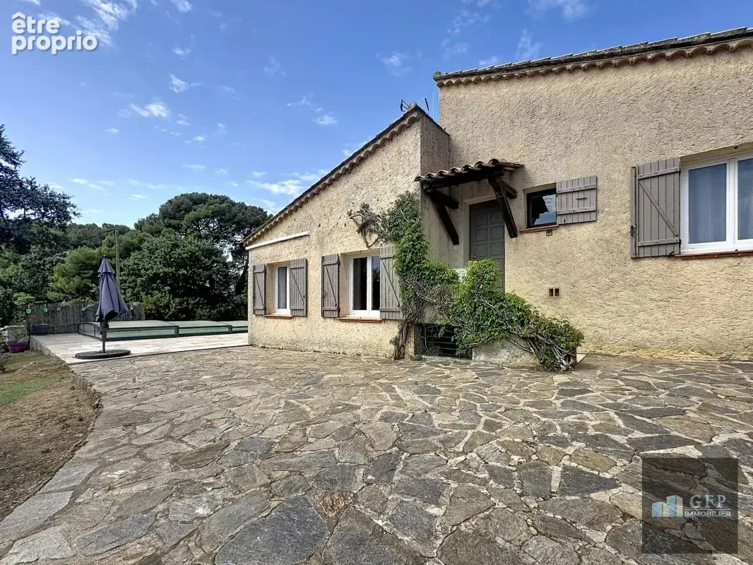 Villa à vendre avec piscine à Bormes-les-Mimosas – Maison 3 chambres avec studio indépendant sur terrain de 1 185 m² - photo 38