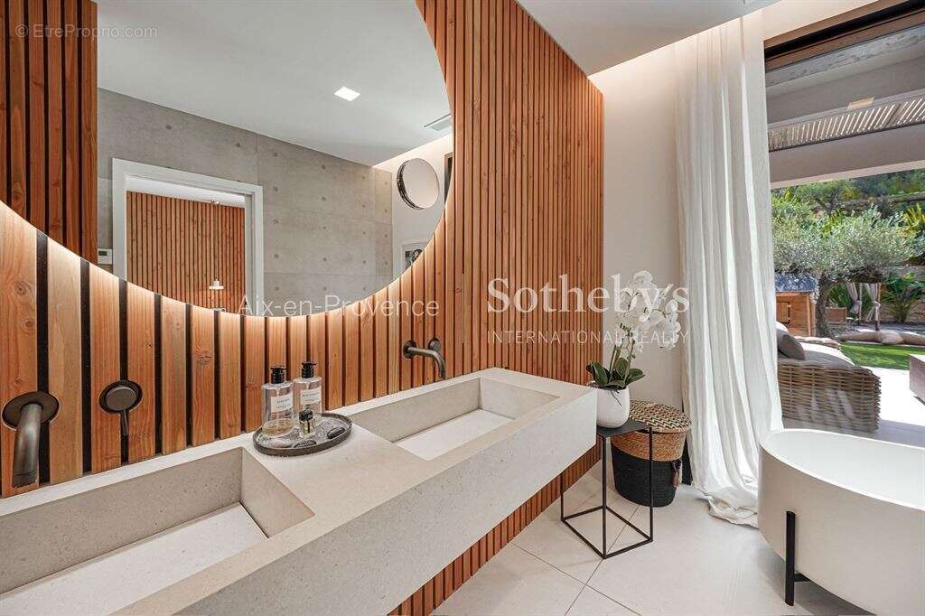 Maison à AIX-EN-PROVENCE