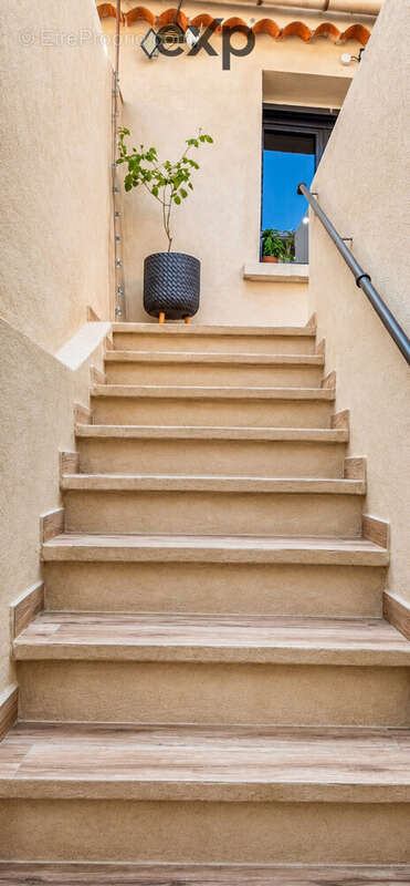 Appartement 86 m² à Villelaure  - photo 8