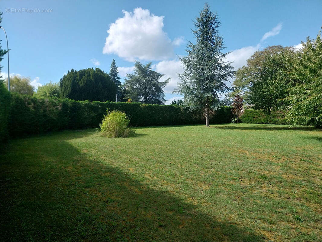 Maison à MONTLOUIS-SUR-LOIRE
