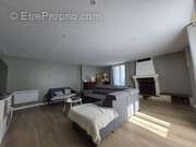 Maison à VILLENEUVE-LA-COMTESSE