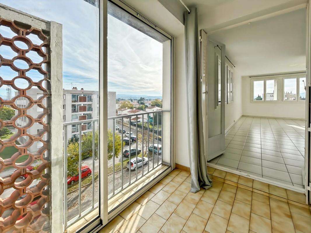 Appartement à MONTELIMAR