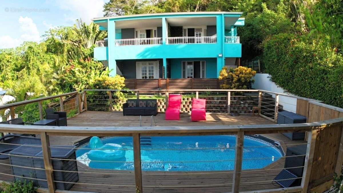 Appartement à LES TROIS-ILETS