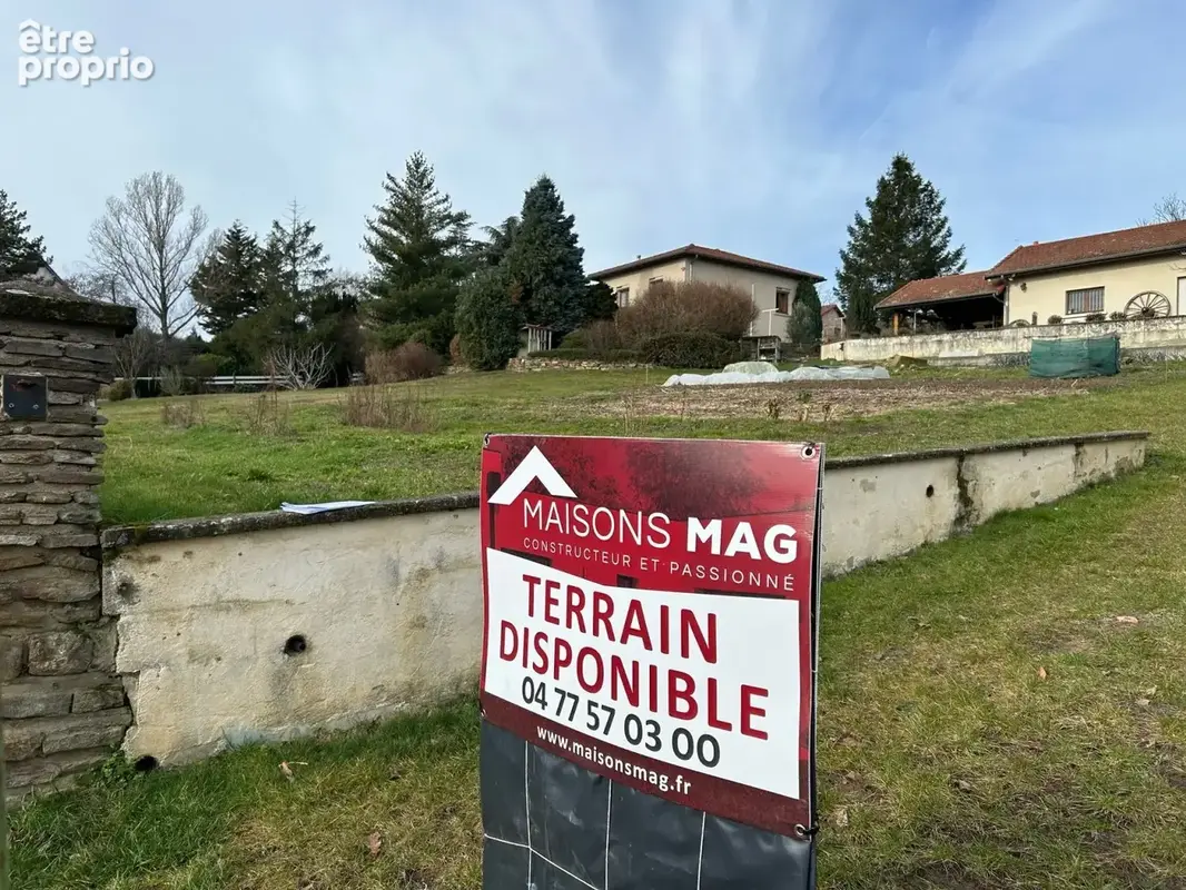 Terrain à bâtir de 535 m² à GENILAC (42) - photo 4