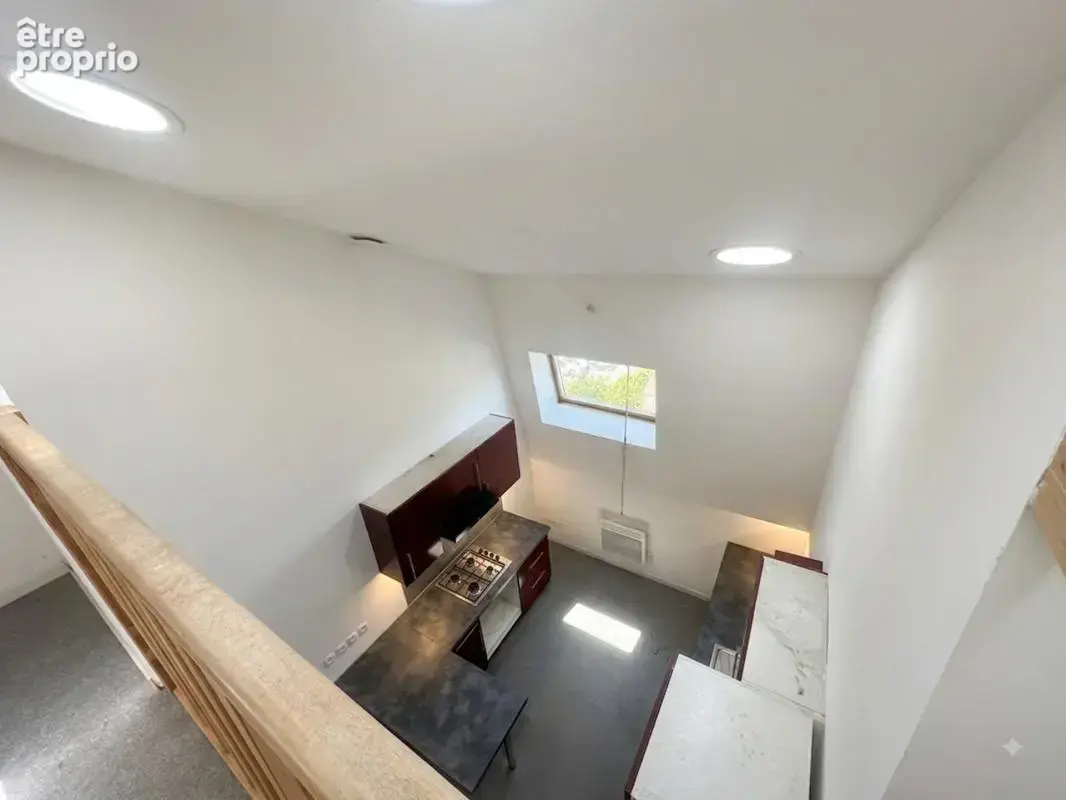Ensemble immobilier 2 appartements+local commercial - photo 9