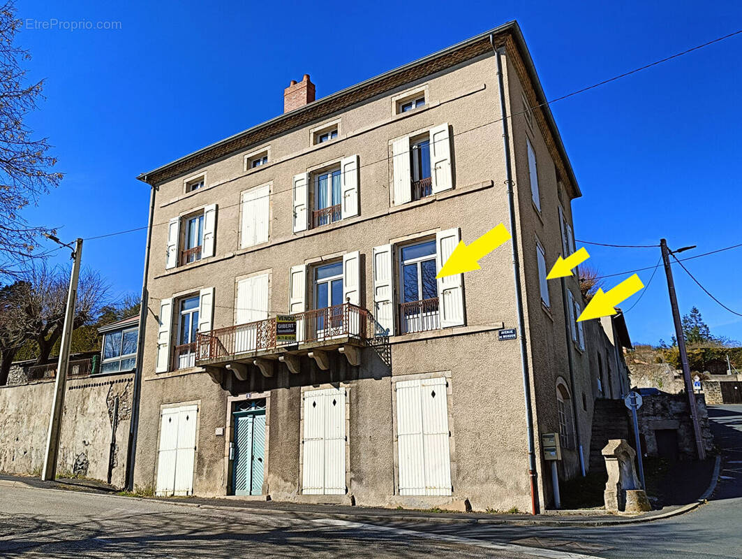 Appartement à POLIGNAC