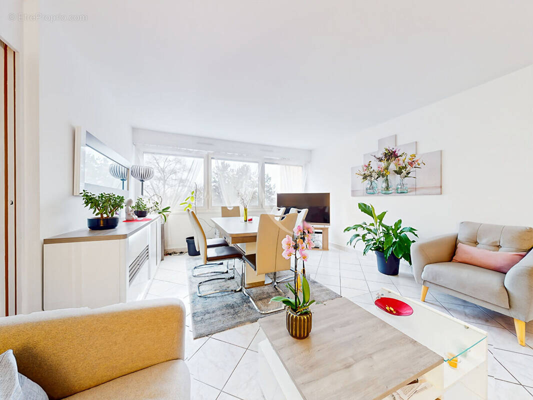 Appartement à VETRAZ-MONTHOUX