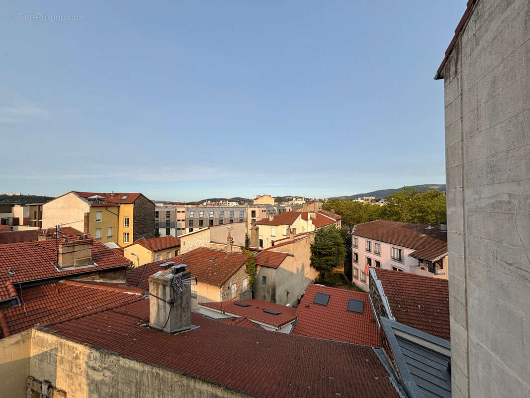 Appartement à SAINT-ETIENNE