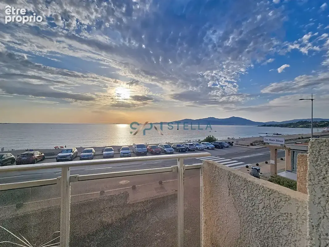 T2 en duplex à Agosta, vue sur les Sanguinaires et plage à pied ! - photo 9