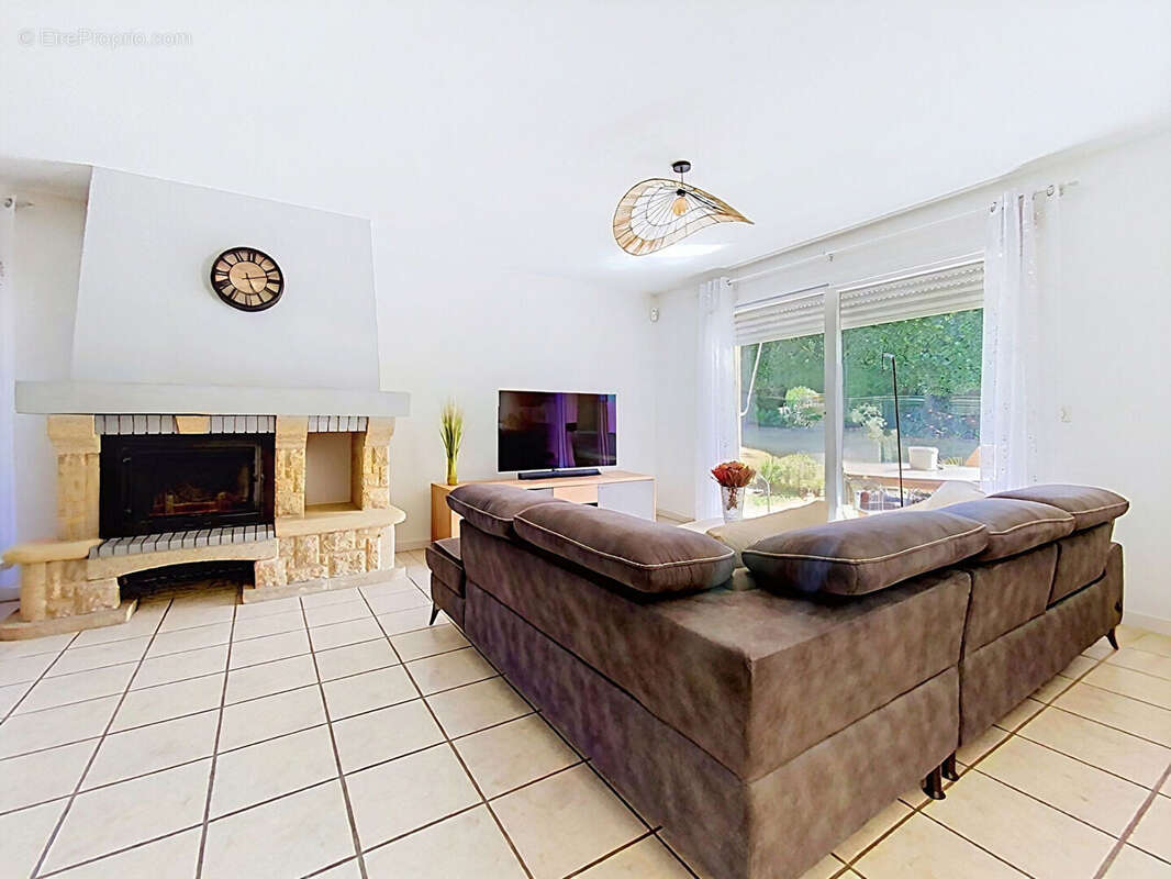 Maison familiale avec pisicne - photo 2