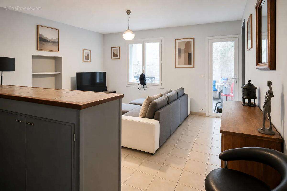 Appartement 3 pièces de 55 m² avec cours situé à Saint-Gilles - photo 8