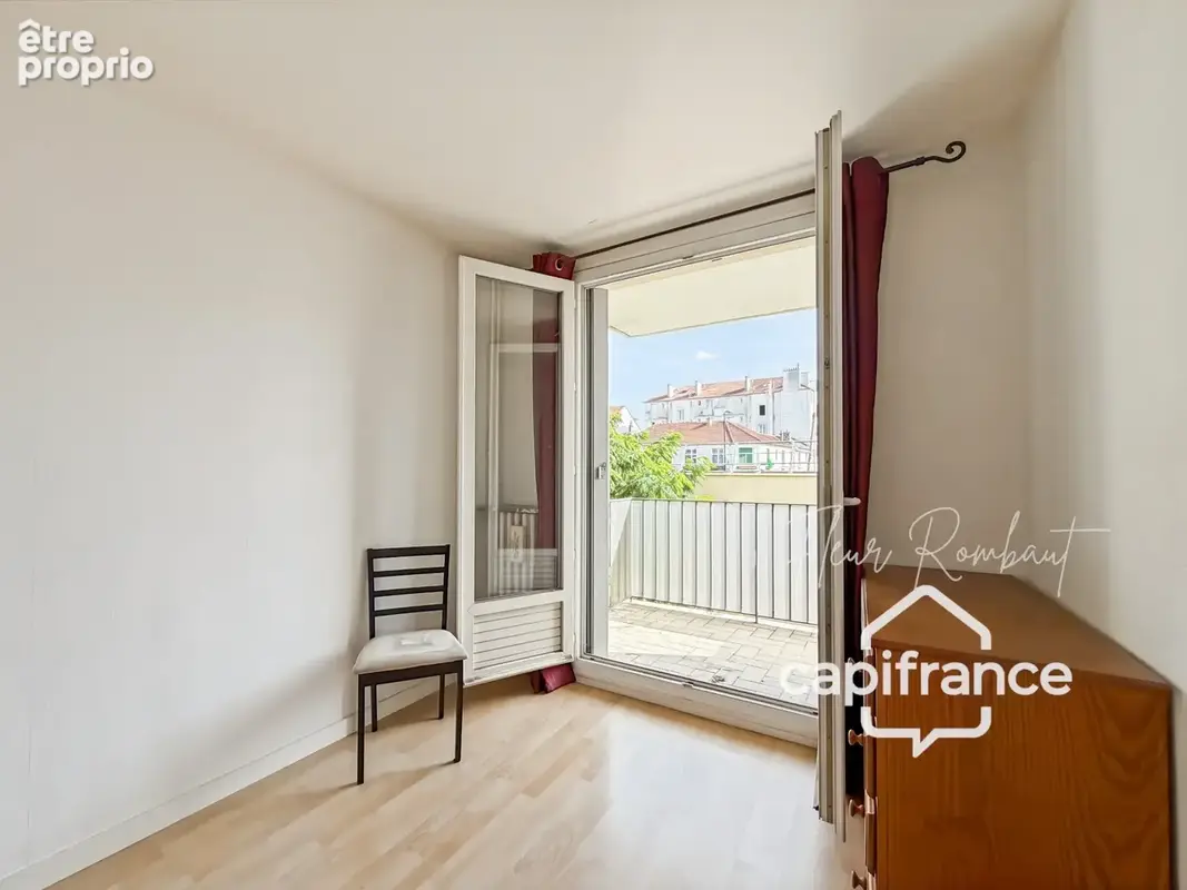 Appartement 2 pièces lumineux avec loggia, balcon, cave et parking proche gare - photo 9