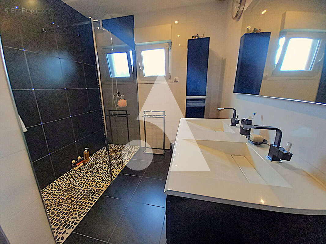 Et si le luxe, c'était simplement l'espace, la lumière et le calme ? - photo 7