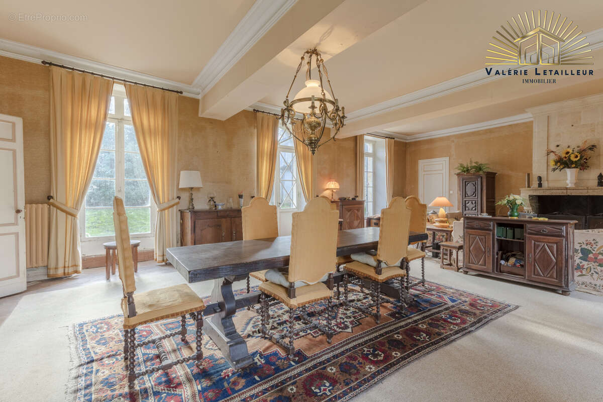 Domaine d'exception en pierre : Charme et Potentiel au Cœur de 4 Hectares de Verdure - photo 8