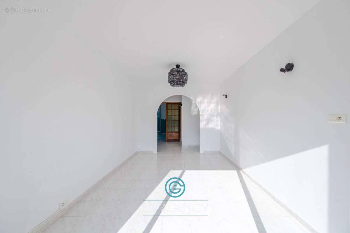 Appartement à MARSEILLE-10E