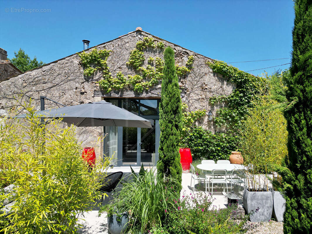 Maison à LAMOTHE-MONTRAVEL