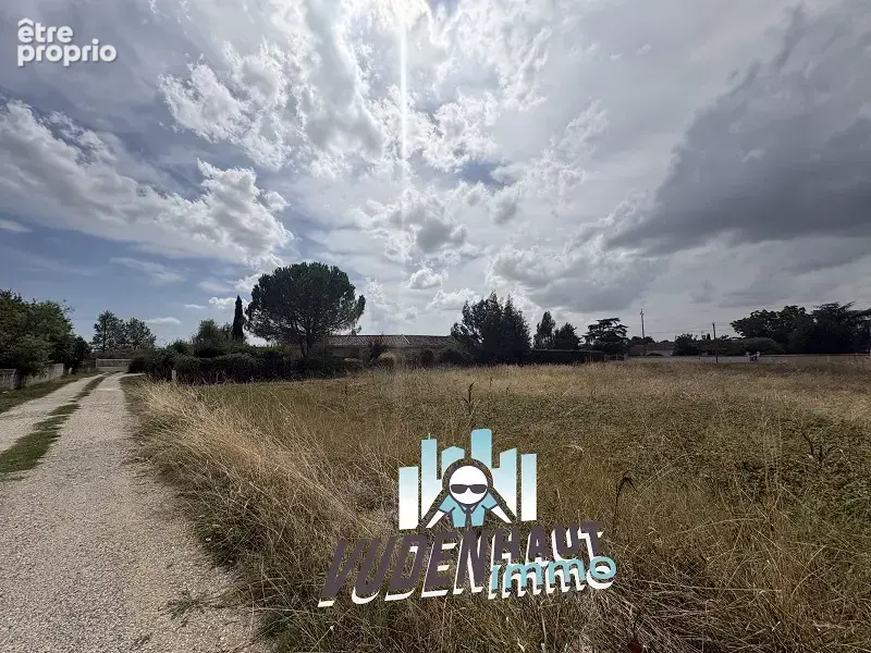 Terrain à MERVILLE