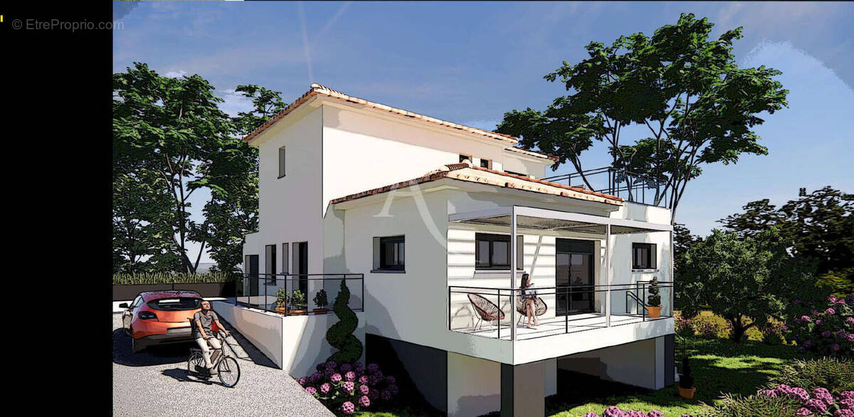 Terrain à MANDELIEU-LA-NAPOULE