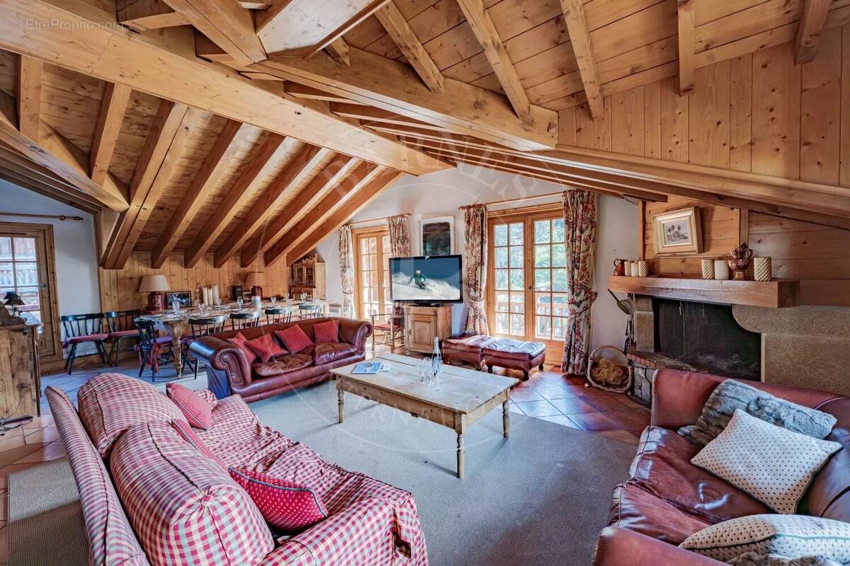 Maison à LA PERRIERE