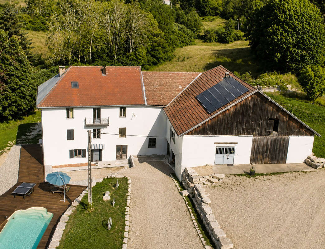 Maison à HAUTEVILLE-LOMPNES