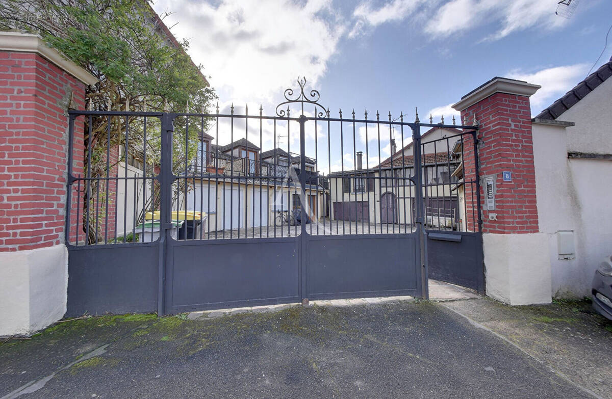 Appartement à FERRIERES-EN-BRIE