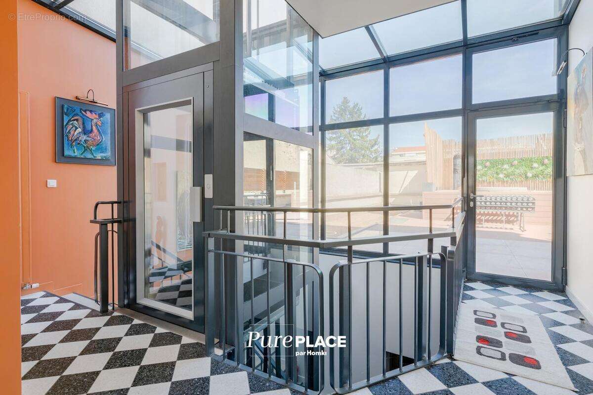 Maison à VILLEURBANNE