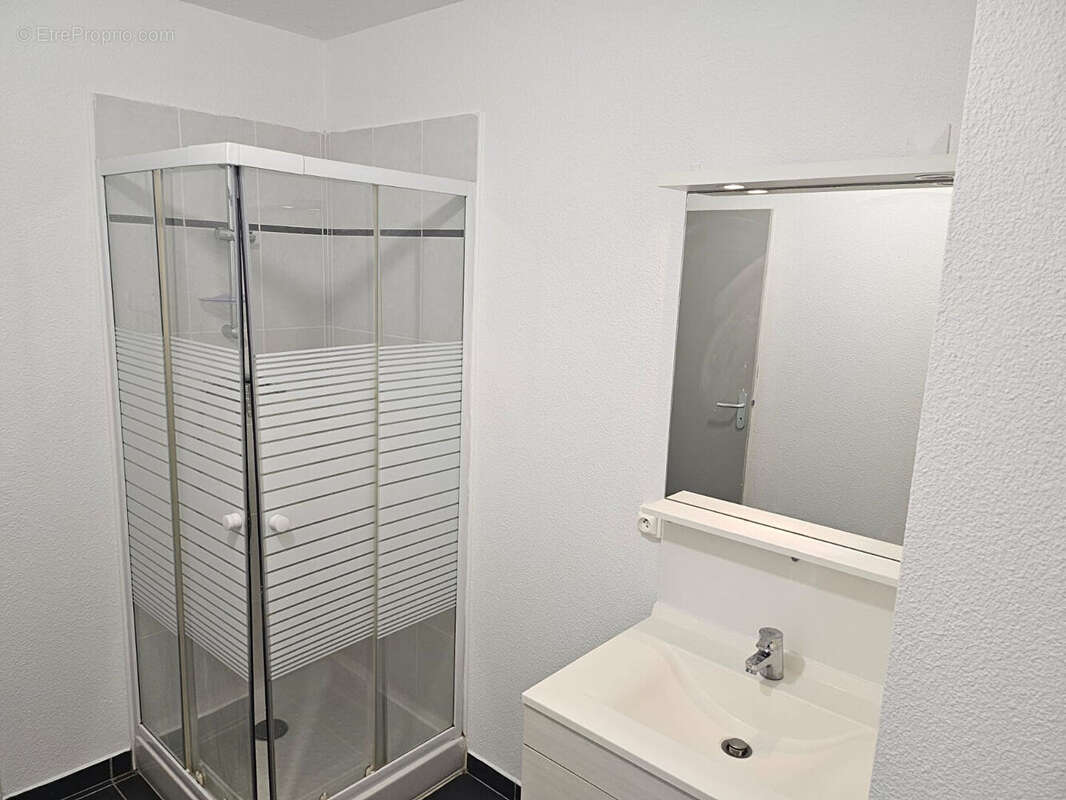 Appartement Villenave D Ornon 2 pièce(s) 41 m2-Gd-Terrasse-Parking - photo 3