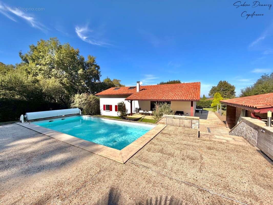 En EXCLUSIVITÉ - Maison Contemporaine avec piscine à ASCAIN - photo 3