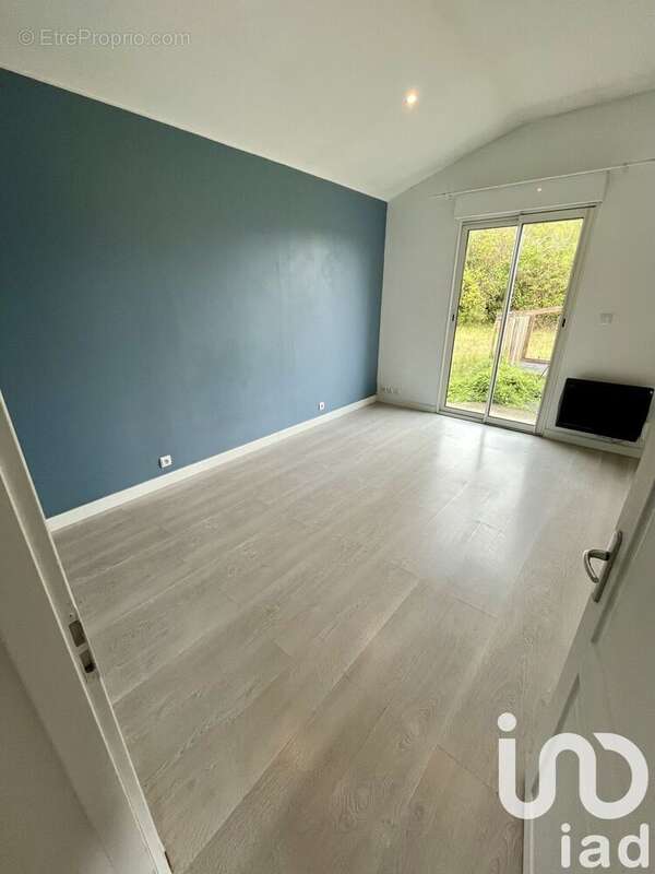 Photo 9 - Maison à SAINT-CHRISTOLY-DE-BLAYE