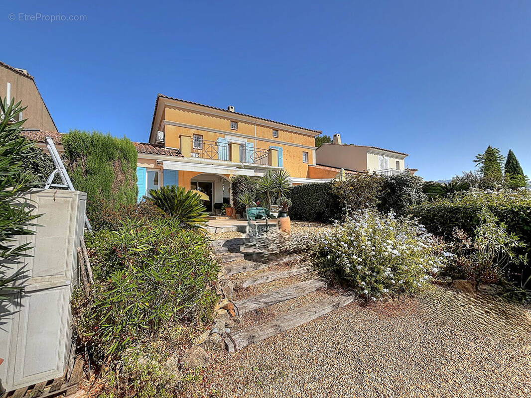 Maison à SAINT-RAPHAEL