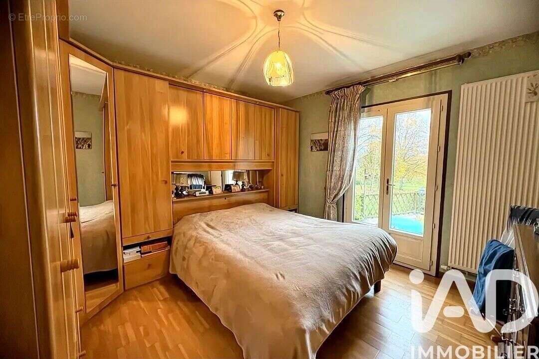 Maison 161 m² à Armeau  - photo 8