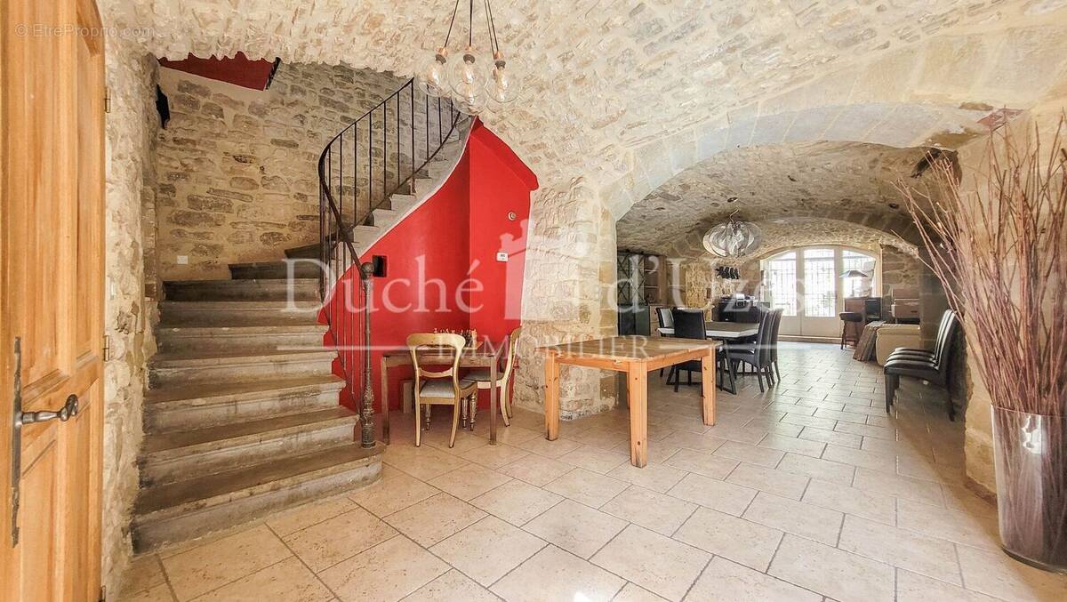 Photo 1 - Maison à UZES