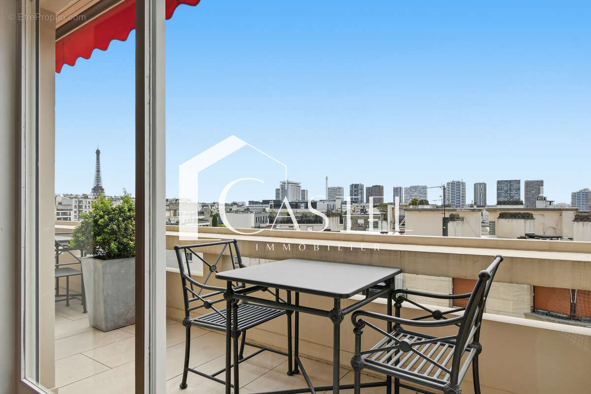 Appartement à PARIS-16E