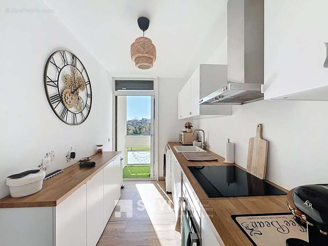 Appartement à MARSEILLE-12E