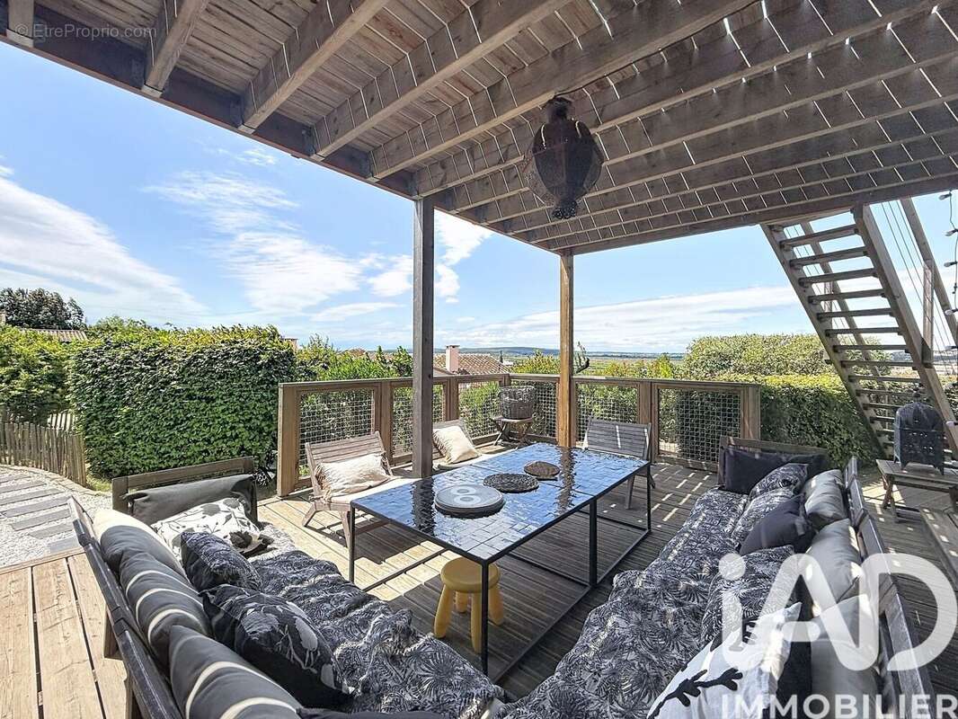 Maison 165 m² à Vendres  - photo 4
