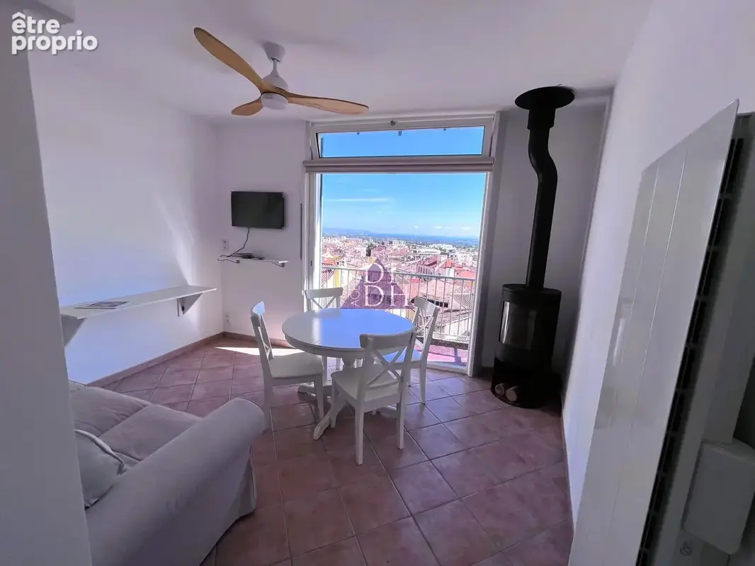 Maison de ville de caractère au cœur du centre historique médiéval HYERES, avec vue panoramique exceptionnelle - photo 3