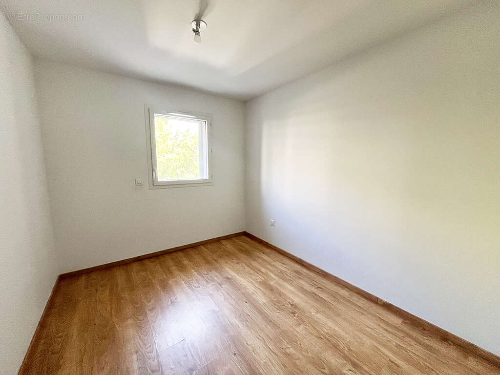 Appartement à MARSEILLE-6E