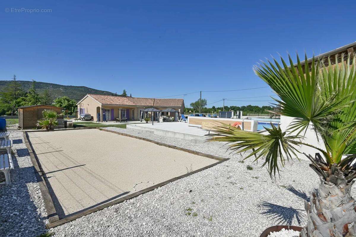 Maison de 5 pièces de 119 m² à Saint-Remèze - photo 10