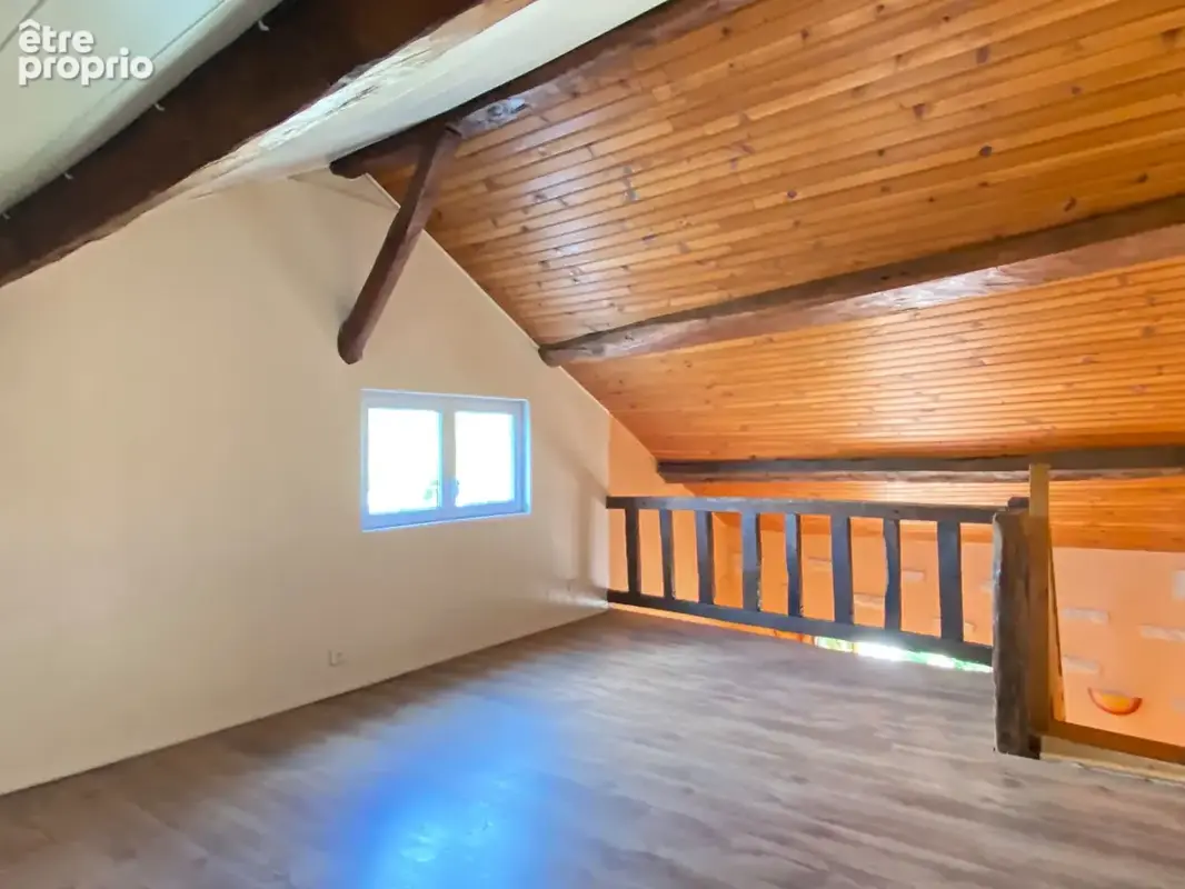 Lot de 2 appartements (T2 + Studio) Vétheuil - 65 m²  (90 m² au sol) - photo 6