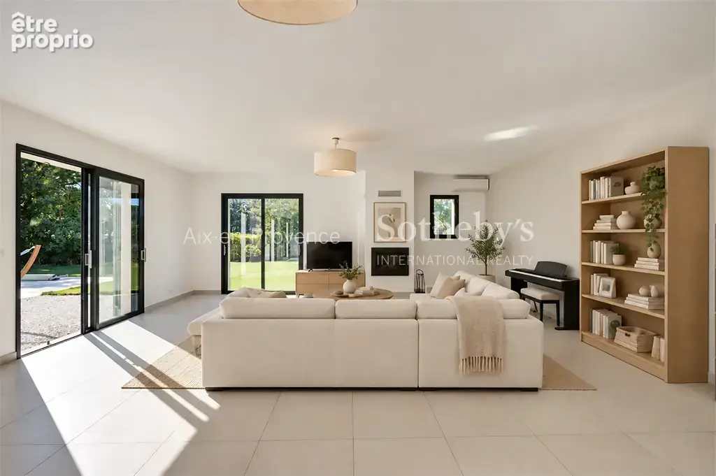 Maison familiale 200 m² sur 2100 m² à vendre à l'ouest d'Aix-en-Provence - photo 2