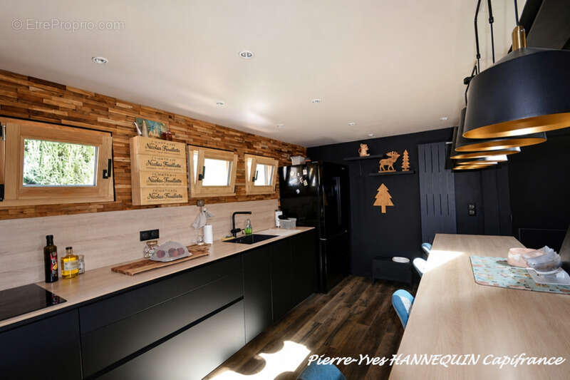 Chalet exceptionnel avec vue panoramique sur le Mont Blanc 157m2 au sol - photo 8
