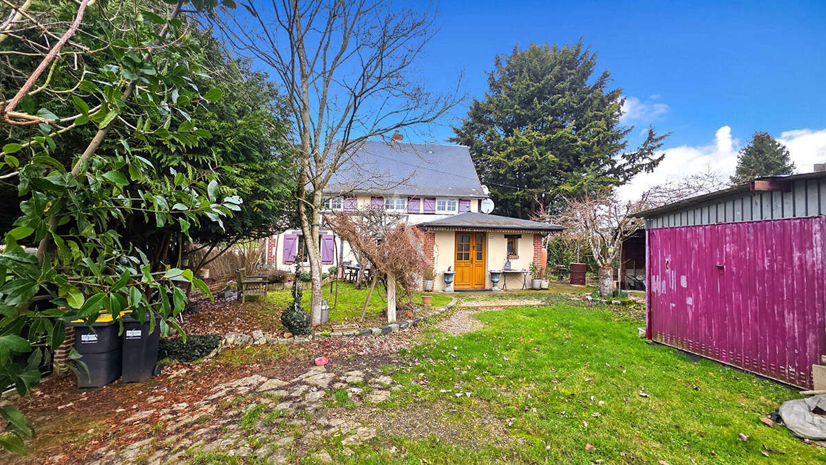 Maison à ETREPAGNY
