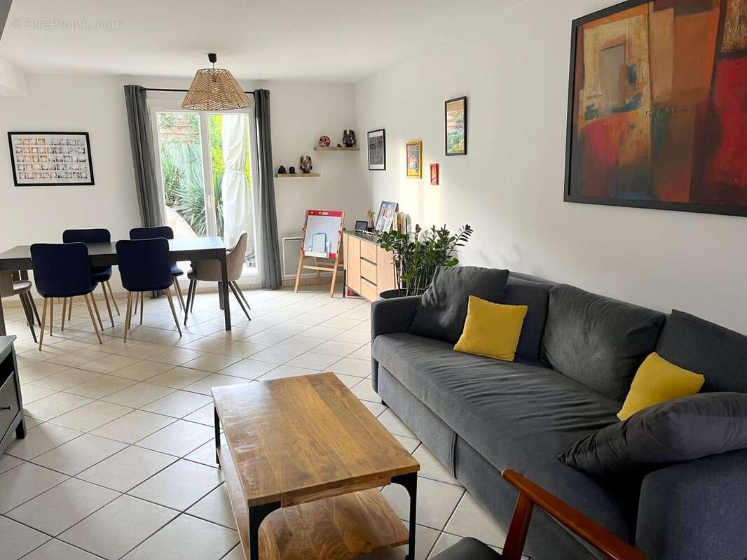 Maison à HARDRICOURT