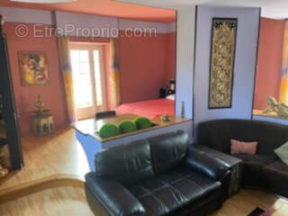 Maison à SAINT-LAURENT-LES-TOURS