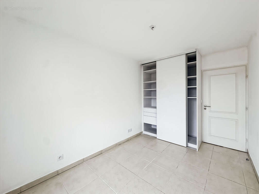 Appartement à MARSEILLE-9E