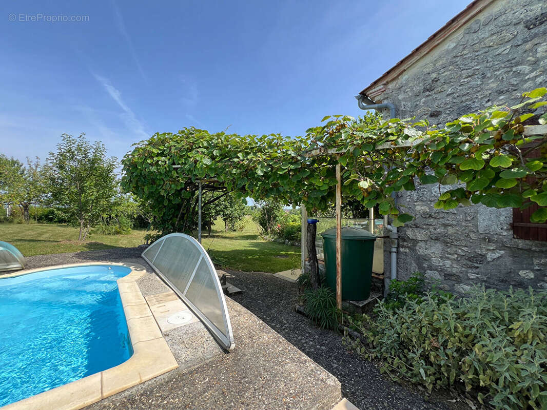 Maison à CASTILLONNES