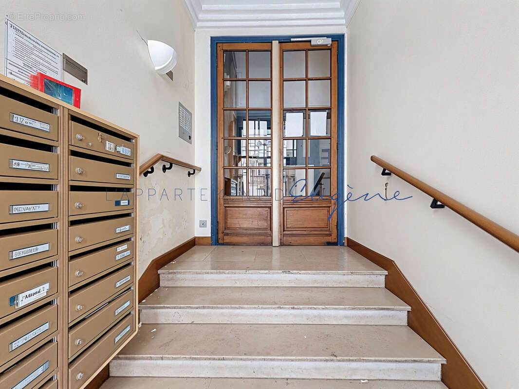 Appartement à PARIS-18E